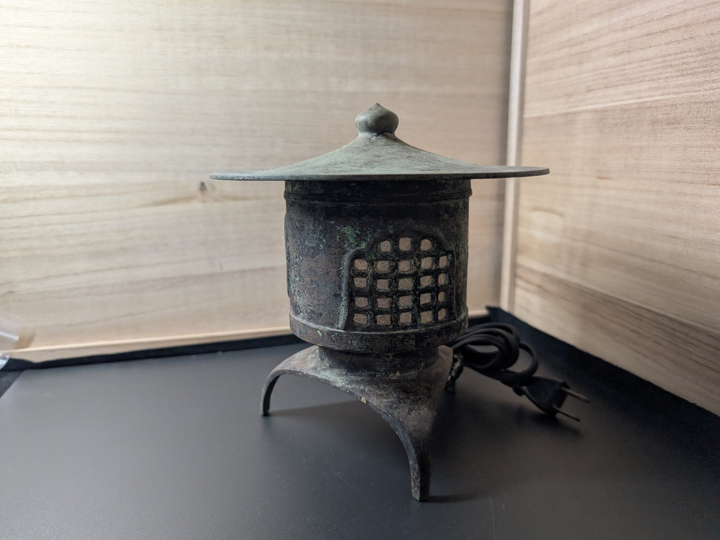 Antique Japanese 1950s copper lantern TORO Collectable Lamp Garden Decor Made in Japan D8