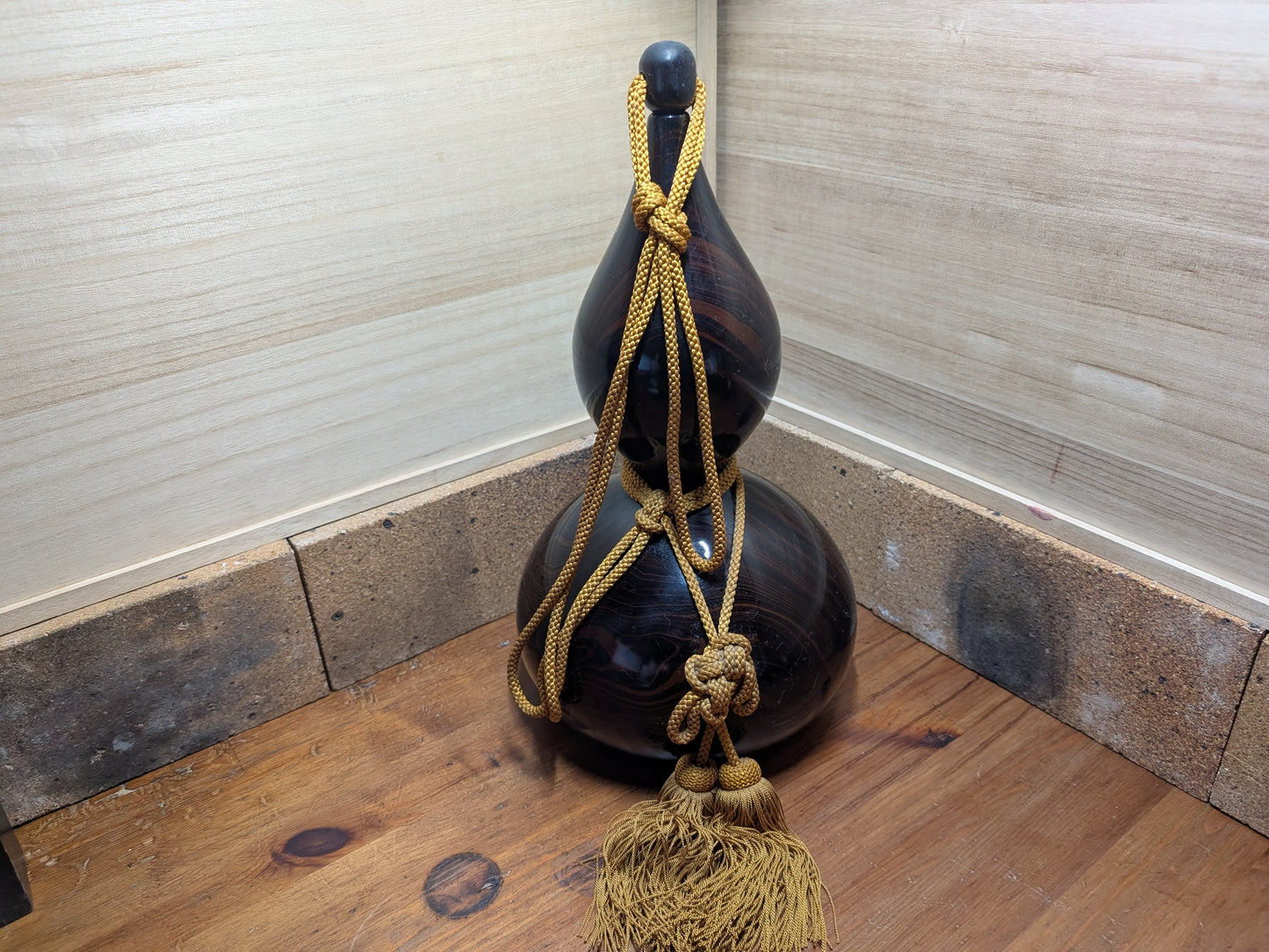 Japanese Vintage Traditional wooden Sake bottle  kokutan wood ( Ebony wood ) made in Japan Giant size 1970s (C44)