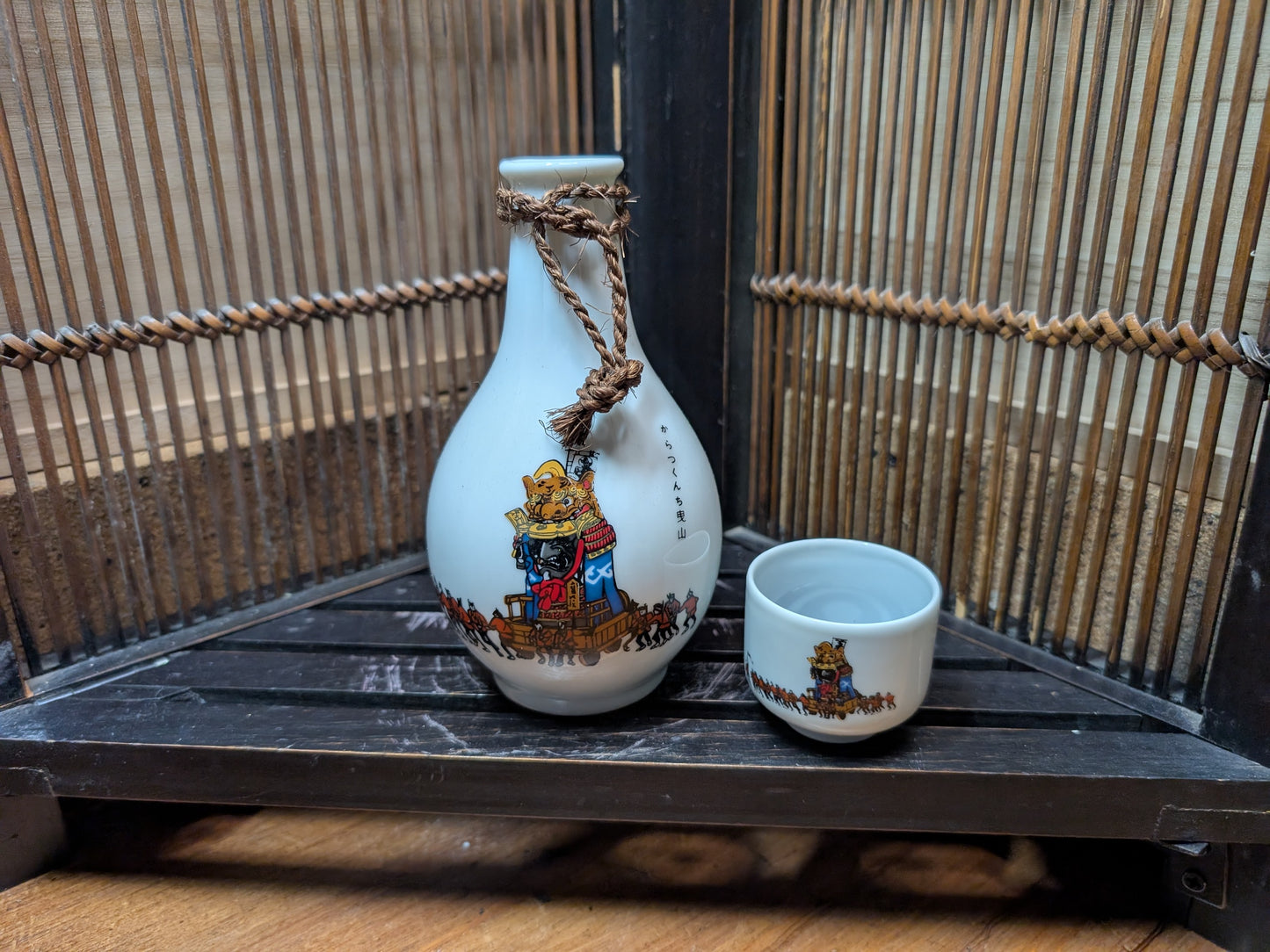 Japanese Vintage pottery Ceramic Traditional Hand painted Sake Wine bottle Cup set made in Japan 1980s (M4)