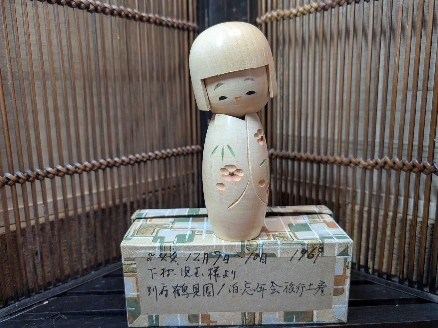 Japanese Traditional Handmade kimono girl Kokeshi Wooden Doll 1969 signed made in Japan (M7)