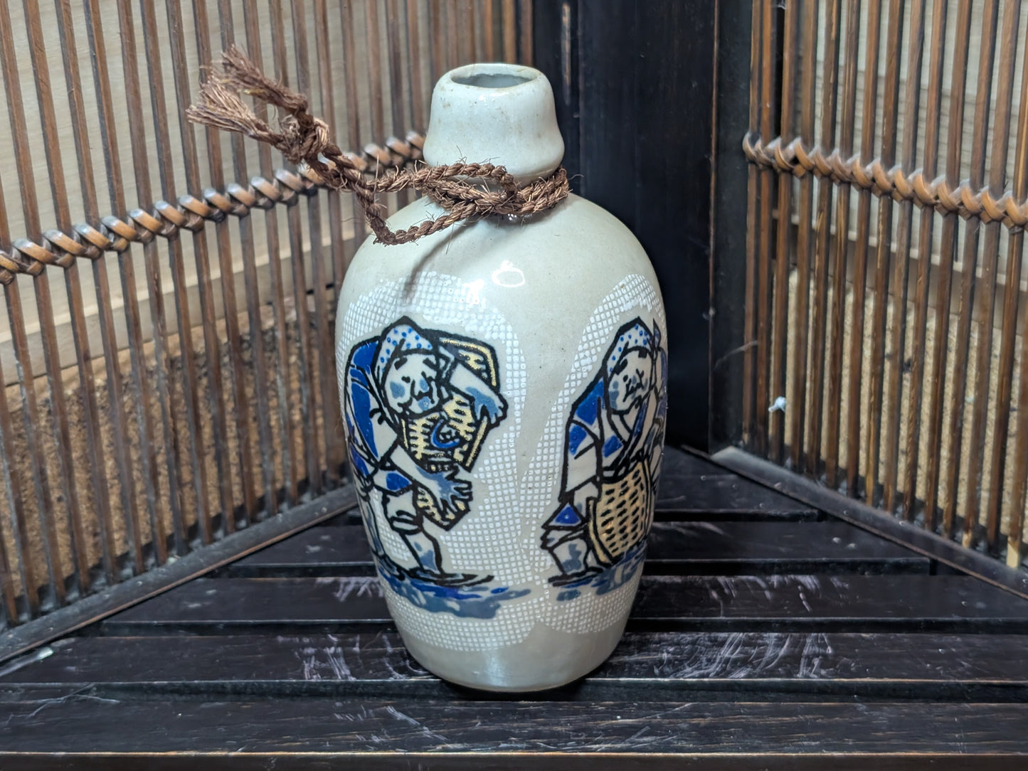 Japanese Sake bottle Ceramic ware Hand painted collectable Vintage 1960s bottle made in Japan (S17)